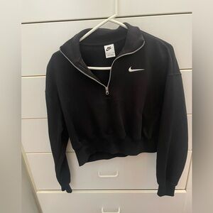 Women’s small Nike cropped sweater